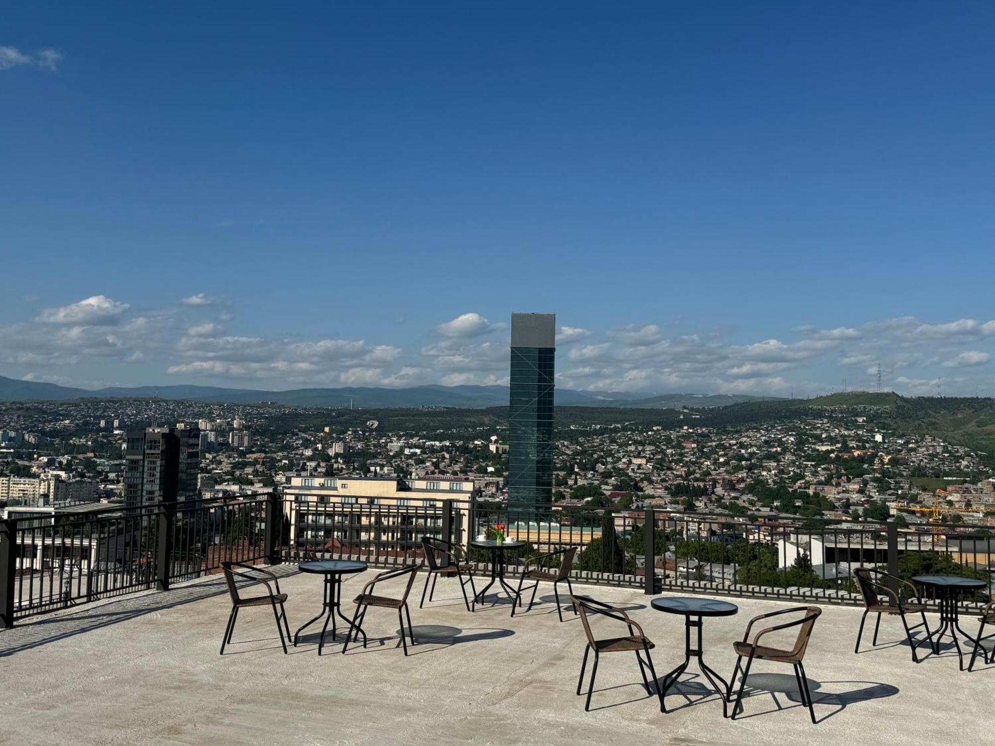 Brothers Apartments With Terrace In Old Тбілісі Екстер'єр фото